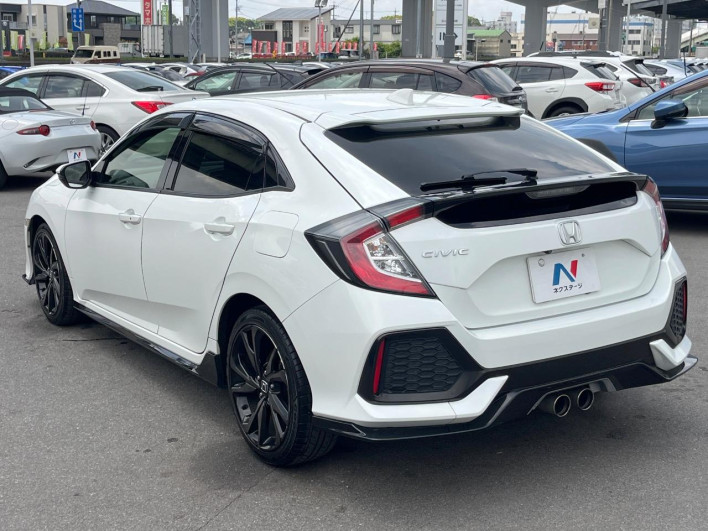 2017 Honda Civic DBA-FK7 (UW-69ef580fd2804)[21]