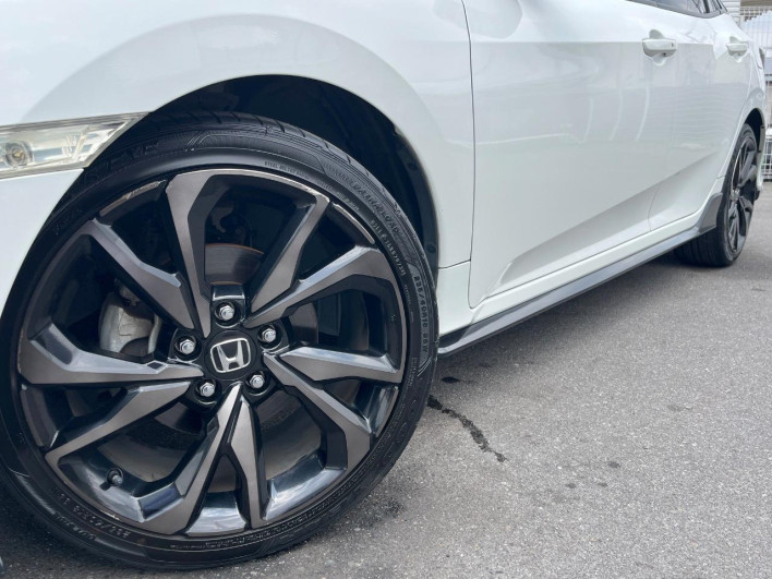 2017 Honda Civic DBA-FK7 (UW-69ef580fd2804)[4]