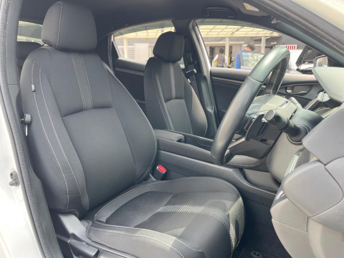 2017 Honda Civic DBA-FK7 (UW-69ef580fd2804)[26]