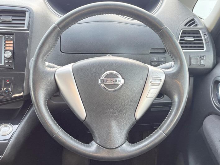 2013 Nissan Serena DBA-FNC26 (UW-69ef581148825)[27]