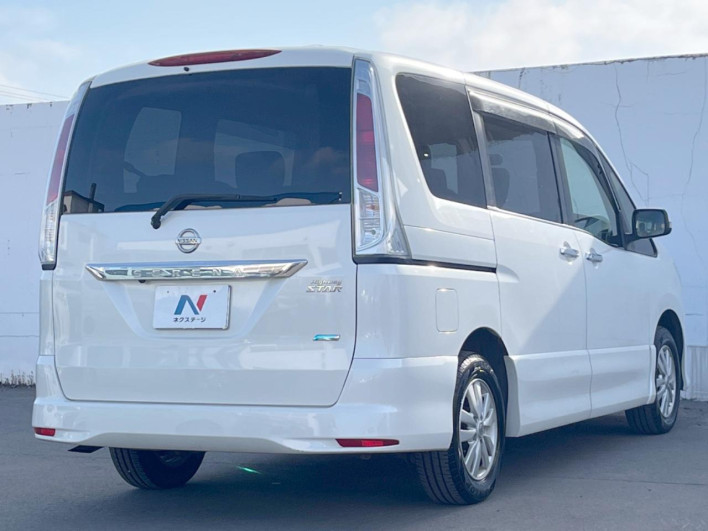 2013 Nissan Serena DBA-FNC26 (UW-69ef581148825)[5]