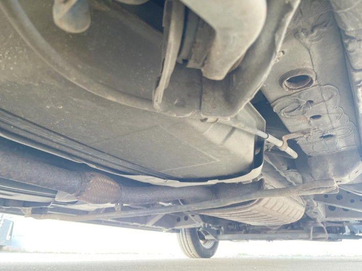 2013 Nissan Serena DBA-FNC26 (UW-69ef581148825)[18]