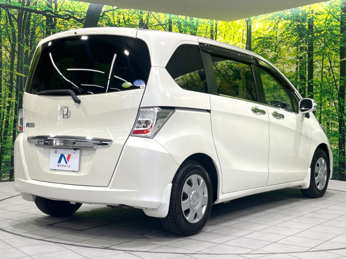 2012 Honda Freed DBA-GB3 (UW-69ef5811d0d07)[17]