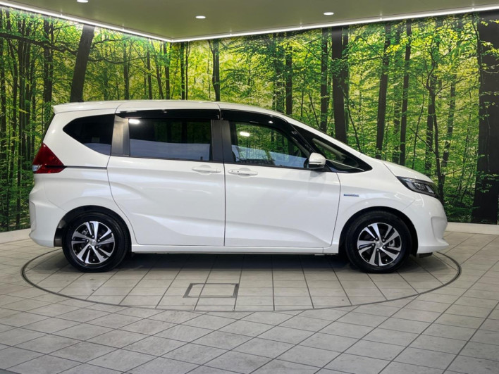 2019 Honda Freed hybrid DAA-GB7 (UW-69ef58133f8a3)[7]