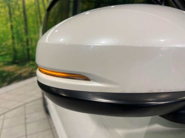 2019 Honda Freed hybrid DAA-GB7 (UW-69ef58133f8a3)[14]