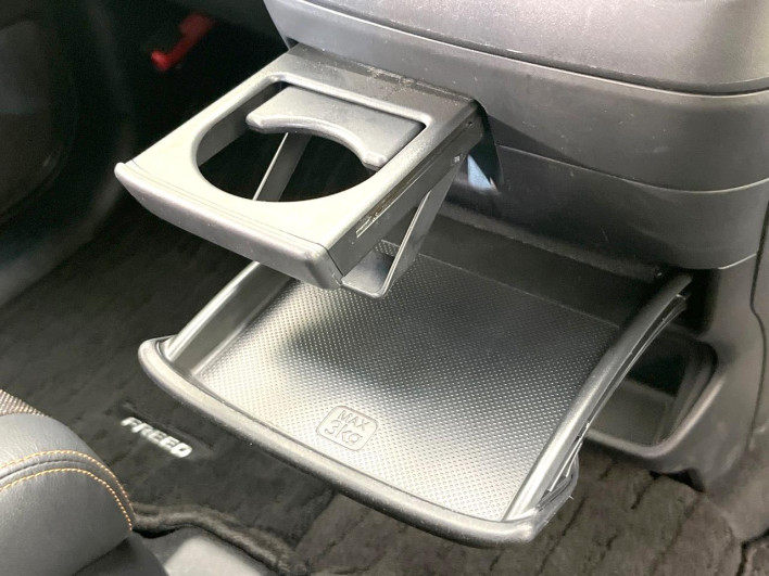 2020 Honda Freed hybrid 6AA-GB7 (UW-69ef5813817d1)[28]