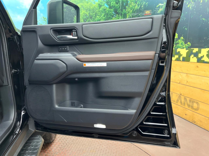 2025 Toyota Land Cruiser 250 3DA-GDJ250W (UW-69ef58159e60f)[28]