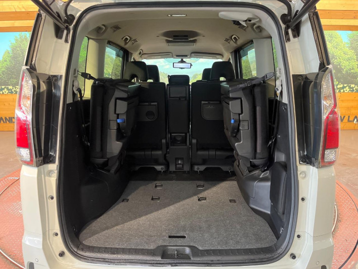 2019 Nissan Serena DAA-GFC27 (UW-69ef5816ca246)[10]