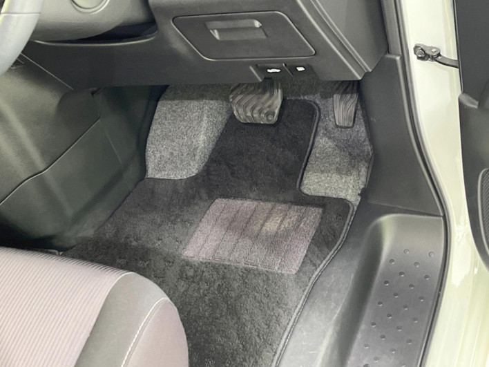 2019 Nissan Serena DAA-GFC27 (UW-69ef581739dc6)[24]