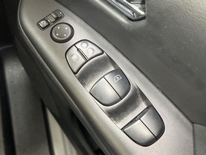 2021 Nissan Serena 5AA-GFC27 (UW-69ef5818b459c)[10]