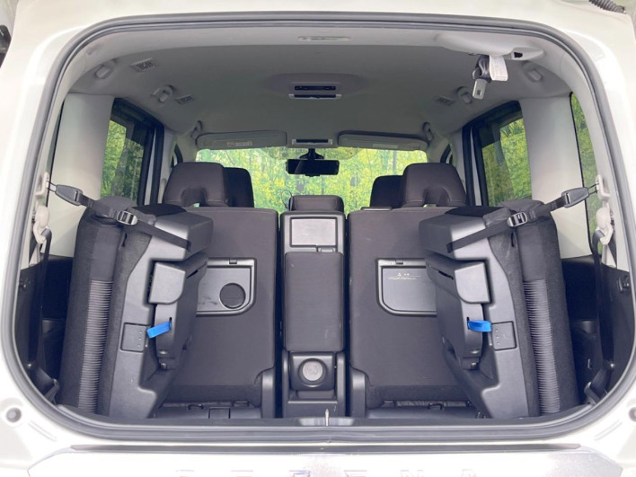 2023 Nissan Serena 5AA-GFC27 (UW-69ef5818ee46d)[17]