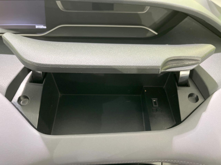 2023 Nissan Serena 5AA-GFC27 (UW-69ef5818ee46d)[27]