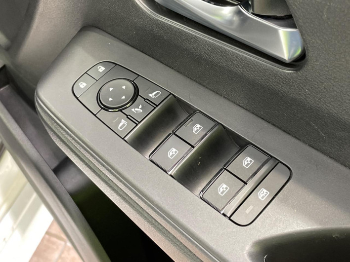 2023 Nissan Serena 6AA-GFC28 (UW-69ef5819a517b)[12]