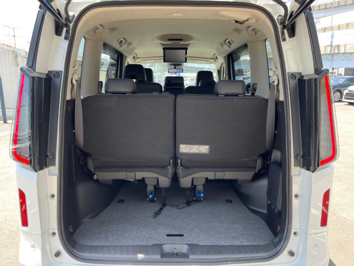 2023 Nissan Serena 6AA-GFC28 (UW-69ef581a7890d)[25]