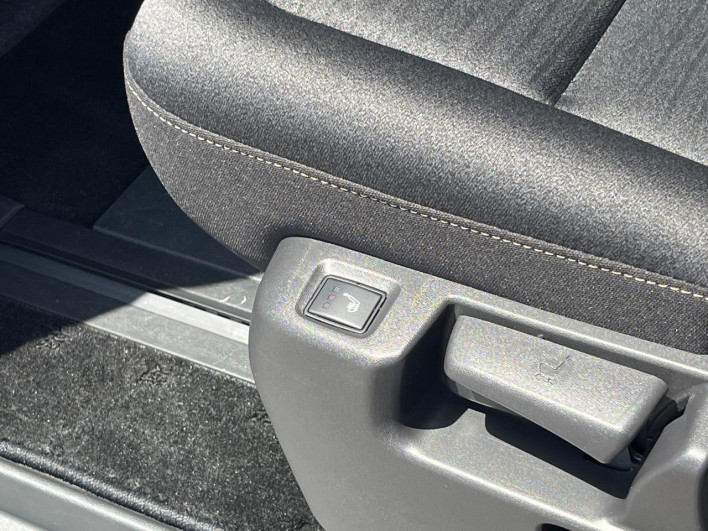 2023 Nissan Serena 6AA-GFC28 (UW-69ef581a7890d)[28]