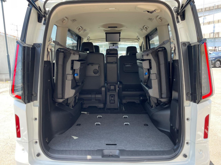 2023 Nissan Serena 6AA-GFC28 (UW-69ef581a7890d)[26]