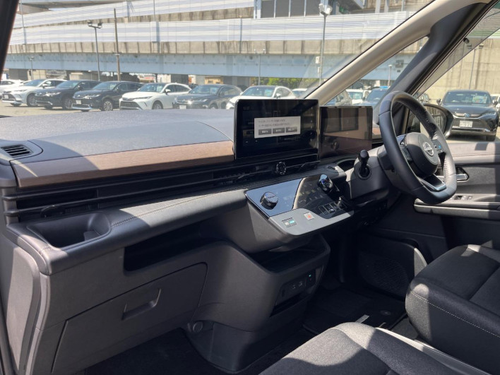 2023 Nissan Serena 6AA-GFC28 (UW-69ef581a7890d)[22]