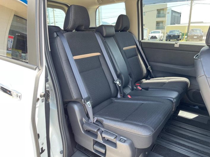 2023 Nissan Serena 6AA-GFC28 (UW-69ef581a7890d)[19]