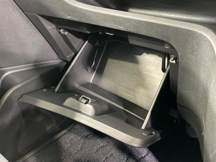 2024 Nissan Serena 6AA-GFC28 (UW-69ef581c5fc1e)[29]