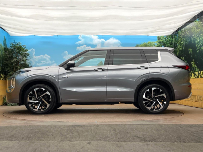 2022 Mitsubishi OUTLANDER PHEV 5LA-GN0W (UW-69ef581e99448)[23]