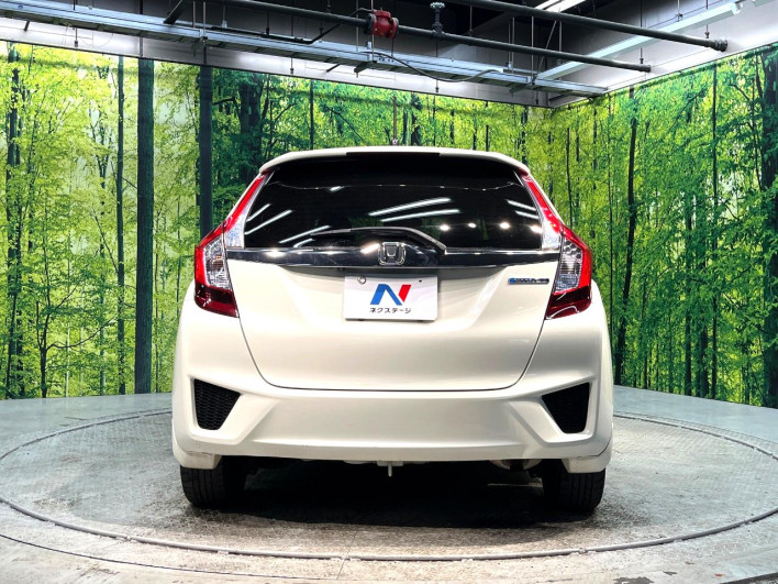 2013 Honda Fit Hybrid DAA-GP5 (UW-69ef581f238ff)[9]