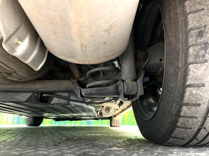 2013 Honda Fit Hybrid DAA-GP5 (UW-69ef581f238ff)[12]