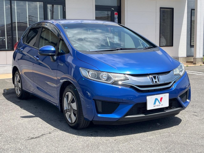 2014 Honda Fit Hybrid DAA-GP5 (UW-69ef581f8f147)[6]