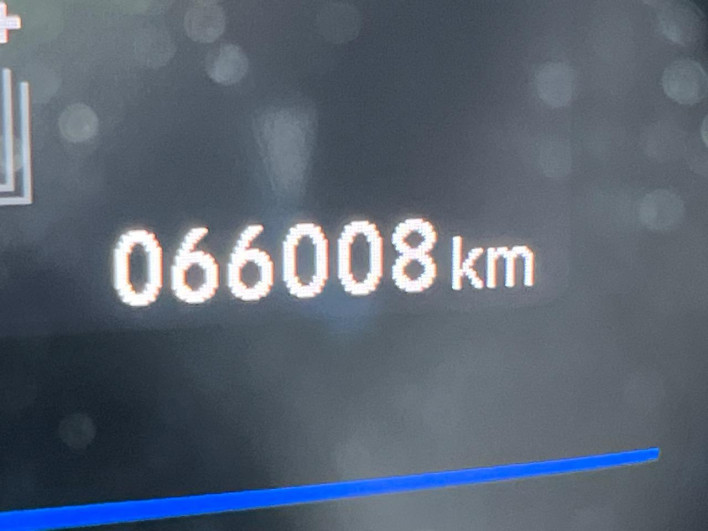 2014 Honda Fit Hybrid DAA-GP5 (UW-69ef581f8f147)[2]