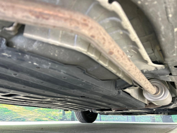 2016 Honda Fit Hybrid DAA-GP5 (UW-69ef581fbb524)[21]