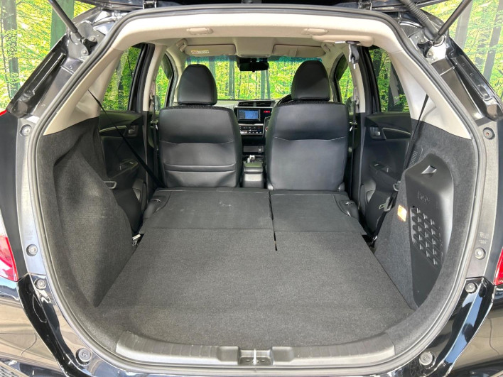 2016 Honda Fit Hybrid DAA-GP5 (UW-69ef581fbb524)[25]