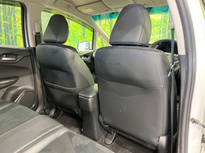 2015 Honda SHUTTLE DAA-GP7 (UW-69ef58215dd0a)[23]