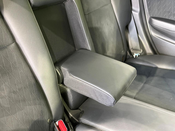 2015 Honda SHUTTLE DAA-GP7 (UW-69ef58215dd0a)[25]