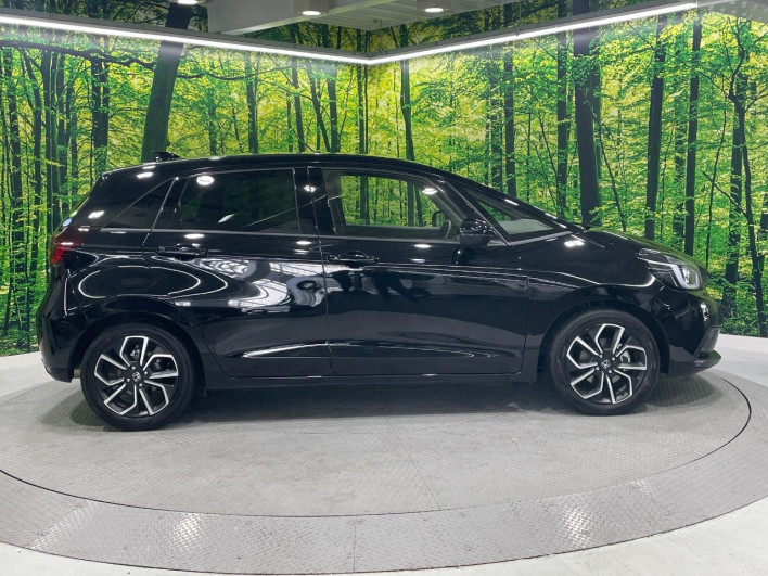 2020 Honda Fit 6AA-GR3 (UW-69ef58222443e)[17]