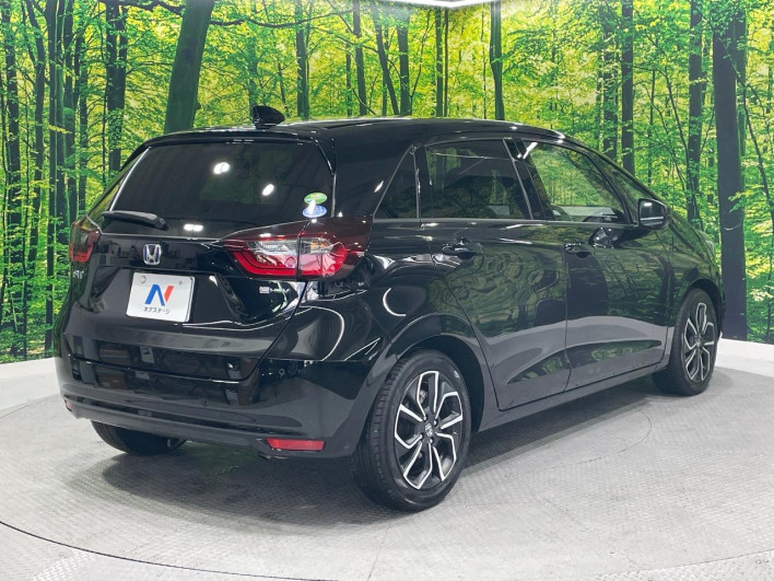 2020 Honda Fit 6AA-GR3 (UW-69ef58222443e)[18]