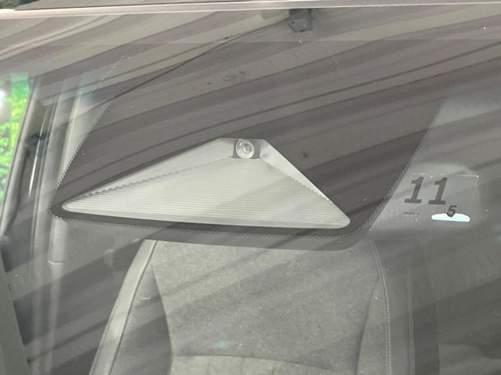 2020 Honda Fit 6AA-GR3 (UW-69ef58222443e)[12]