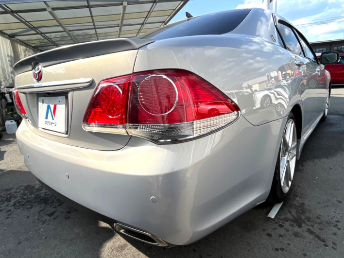 2010 Toyota Crown DBA-GRS200 (UW-69ef58243e14b)[23]