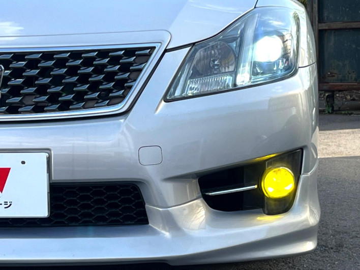 2010 Toyota Crown DBA-GRS200 (UW-69ef58243e14b)[12]