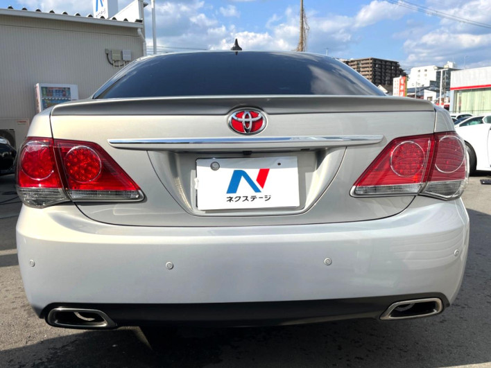 2010 Toyota Crown DBA-GRS200 (UW-69ef58243e14b)[18]