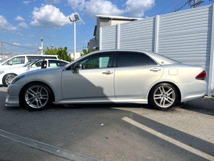 2010 Toyota Crown DBA-GRS200 (UW-69ef58243e14b)[15]