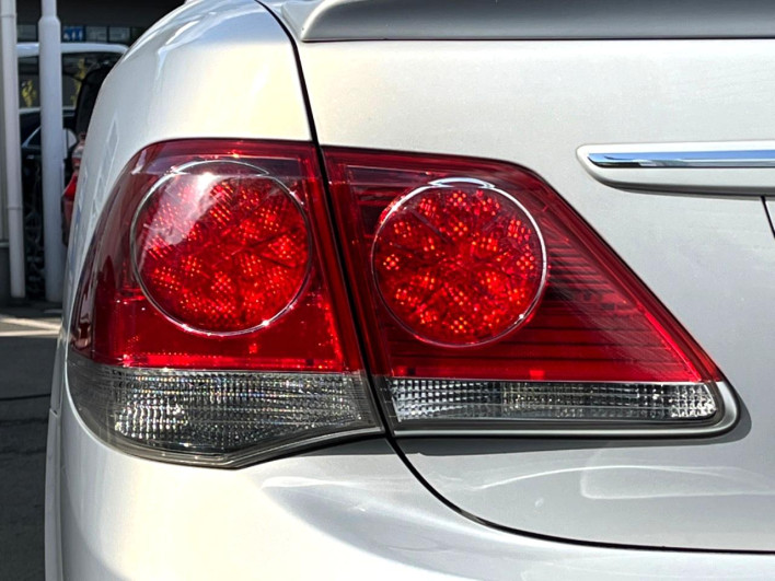 2010 Toyota Crown DBA-GRS200 (UW-69ef58243e14b)[19]