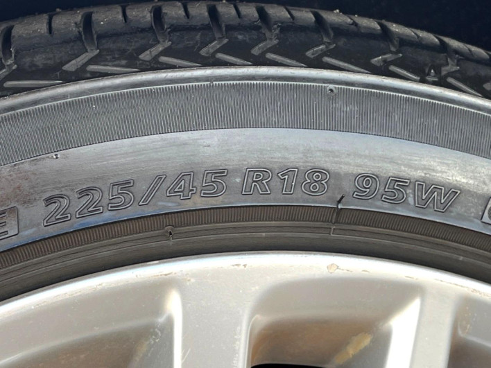 2010 Toyota Crown DBA-GRS200 (UW-69ef58243e14b)[24]