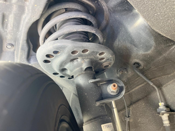 2017 Subaru XV DBA-GT7 (UW-69ef58266986a)[6]