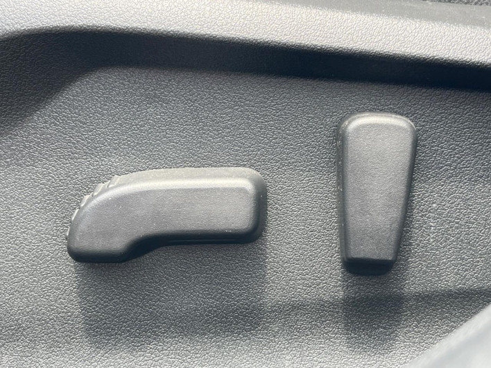 2017 Subaru XV DBA-GT7 (UW-69ef58266986a)[28]