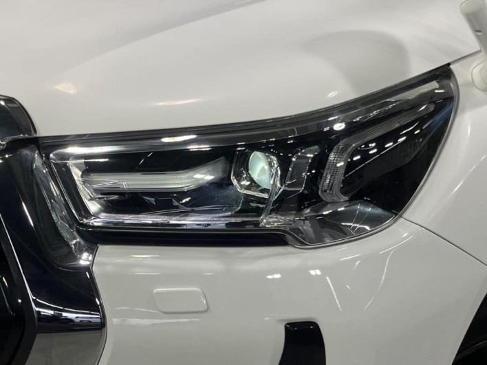 2022 Toyota Hilux 3DF-GUN125 (UW-69ef582a1c596)[9]