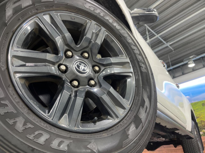 2022 Toyota Hilux 3DF-GUN125 (UW-69ef582a1c596)[11]