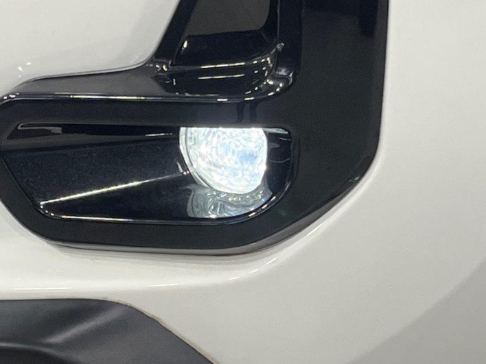 2022 Toyota Hilux 3DF-GUN125 (UW-69ef582a1c596)[10]