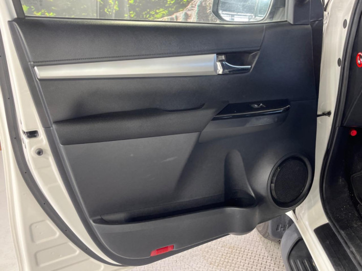 2022 Toyota Hilux 3DF-GUN125 (UW-69ef582a1c596)[27]