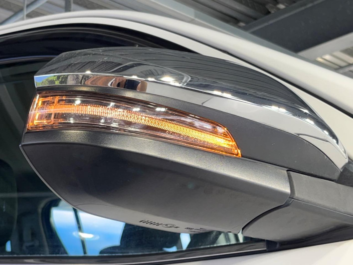 2022 Toyota Hilux 3DF-GUN125 (UW-69ef582a1c596)[5]