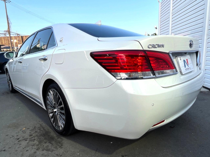 2017 Toyota Crown Majesta DAA-GWS214 (UW-69ef582b86a03)[18]