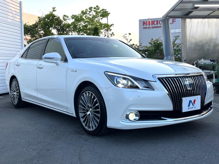 2017 Toyota Crown Majesta DAA-GWS214 (UW-69ef582b86a03)[28]